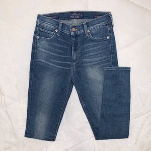 LIKE NEW Lucky Brand Jeans